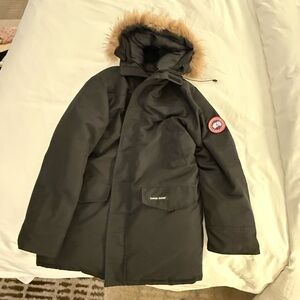Canada Goose Jacket - black with fur hood